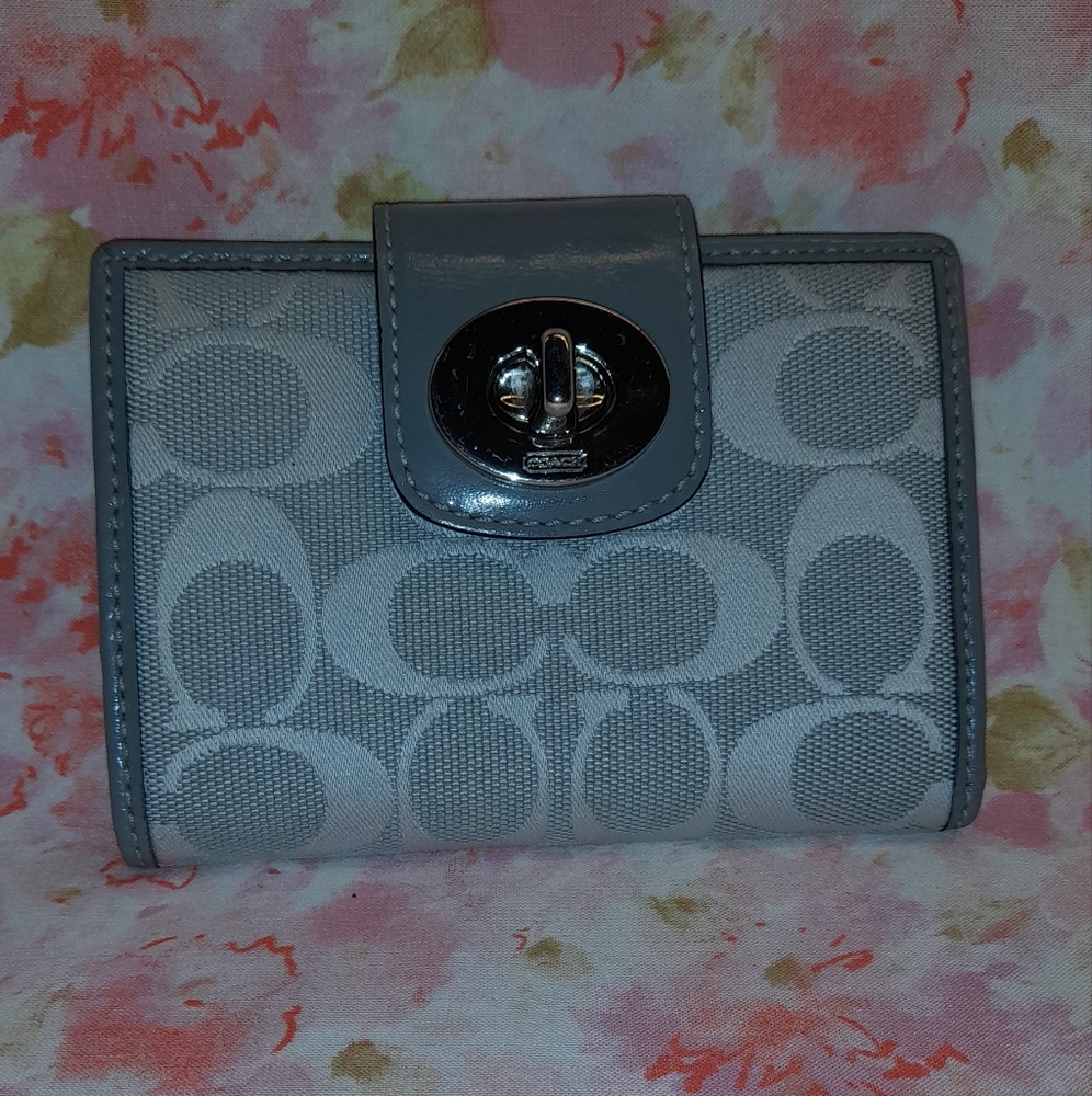 NWOT Coach wallet